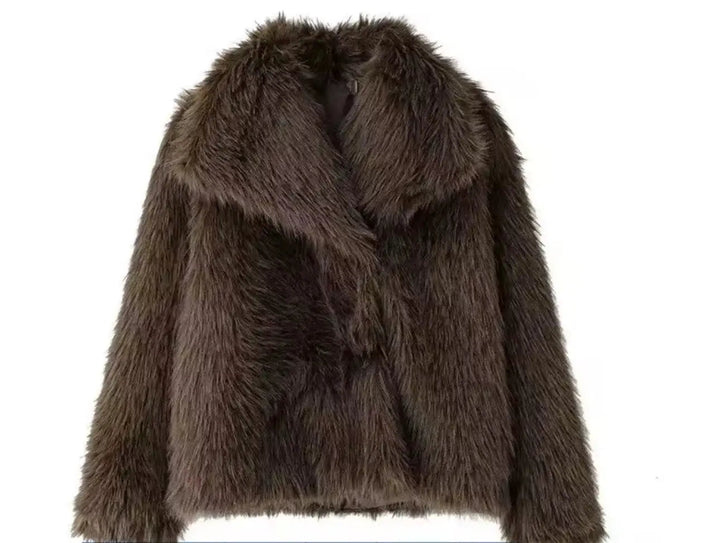 Luxurious faux fur coat - Miraee Paris