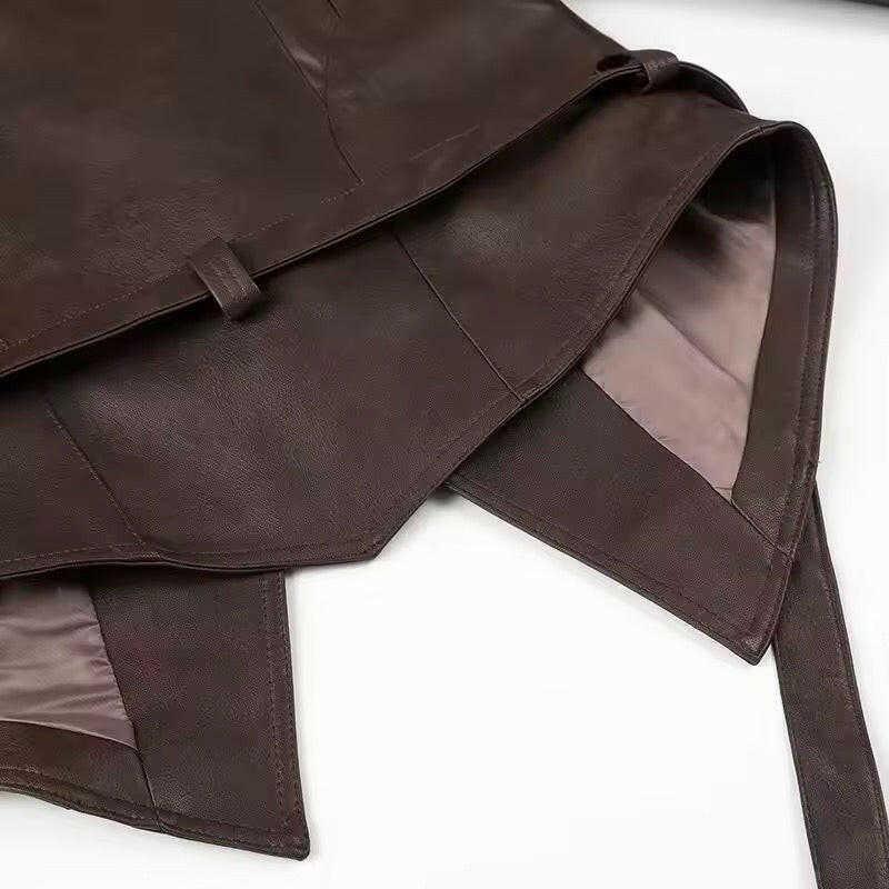 Miraéeparis Suede-Optik Damenjacke – Dunkelbraun mit Taillengürtel & Schnürdetails.