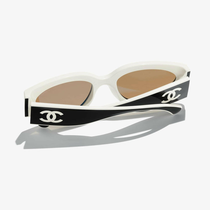 Sonnenbrille.