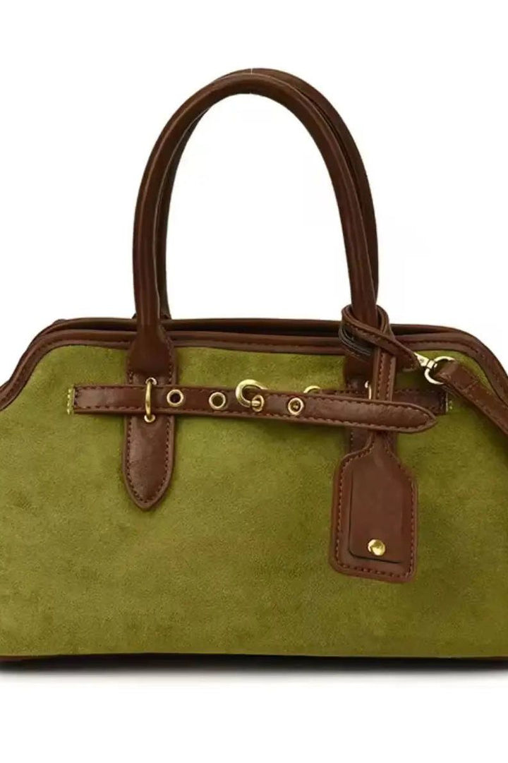 MILANO – Klassische Wildleder Damenhandtasche in grün mit braunen Akzenten, ideal für elegante Damenmode und Accessoires.
