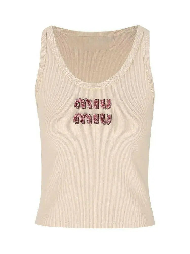 Ribbed Glam Tank – Damen Top mit Strass-Schriftzug.