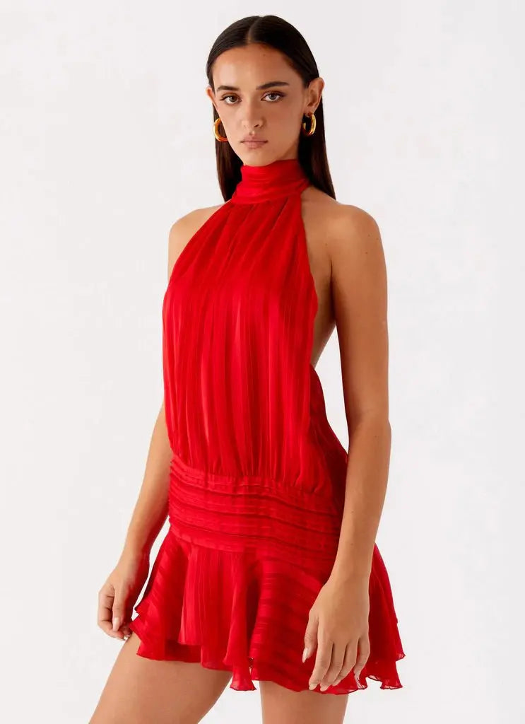 Lace Dream Dress – Zeitlose Eleganz mit verspieltem Twist.