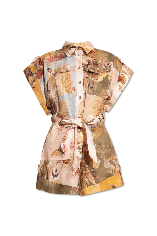 Romy – Sommerlicher Gürtel-Jumpsuit im Botanical-Print.