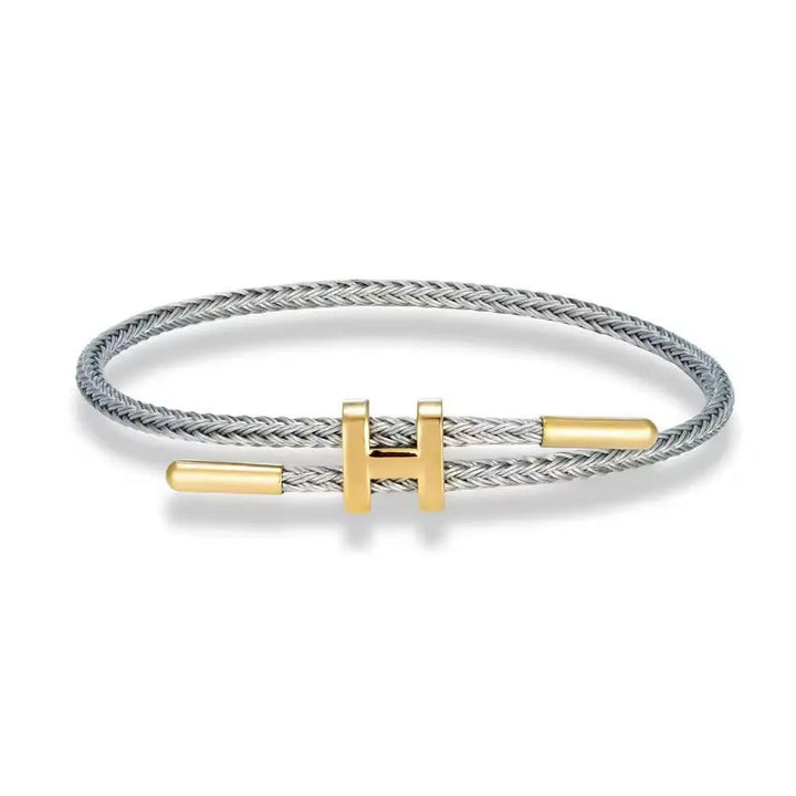 Luxora Armband – Eleganz trifft Minimalismus.