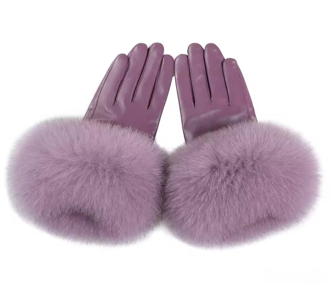 GLORIA – Elegante Luxus Kunstlederhandschuhe mit Kunstfell in lila, weich und warm, perfekt für kalte Tage.