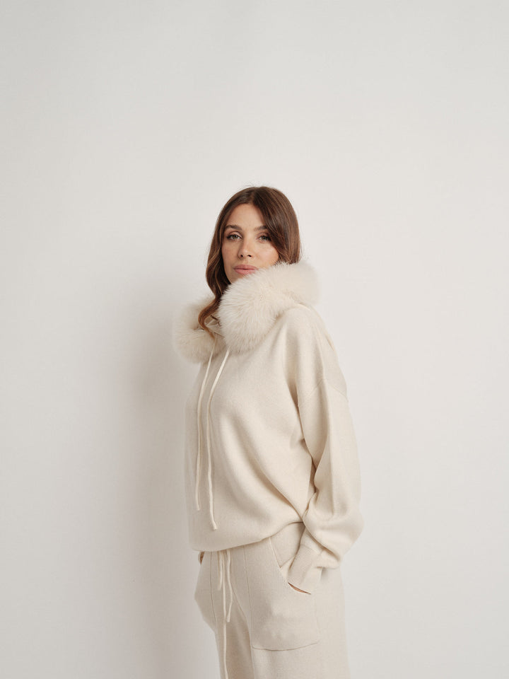 Bella Cashmere Lounge Set in cream with luxurious fur trim hoodie for stylish comfort.