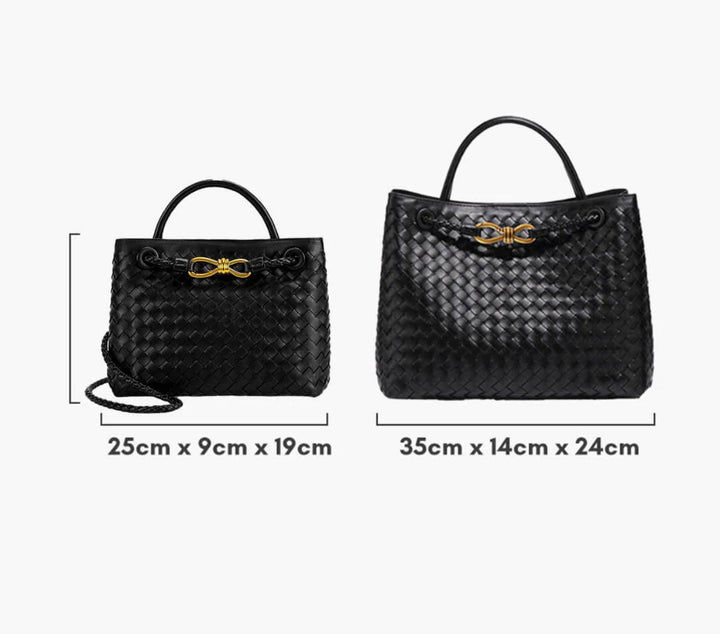 CELIA MINI –  Luxus Ledertasche, in zwei Größen abgebildet, stilvolle schwarze Handtasche mit goldenen Applikationen.