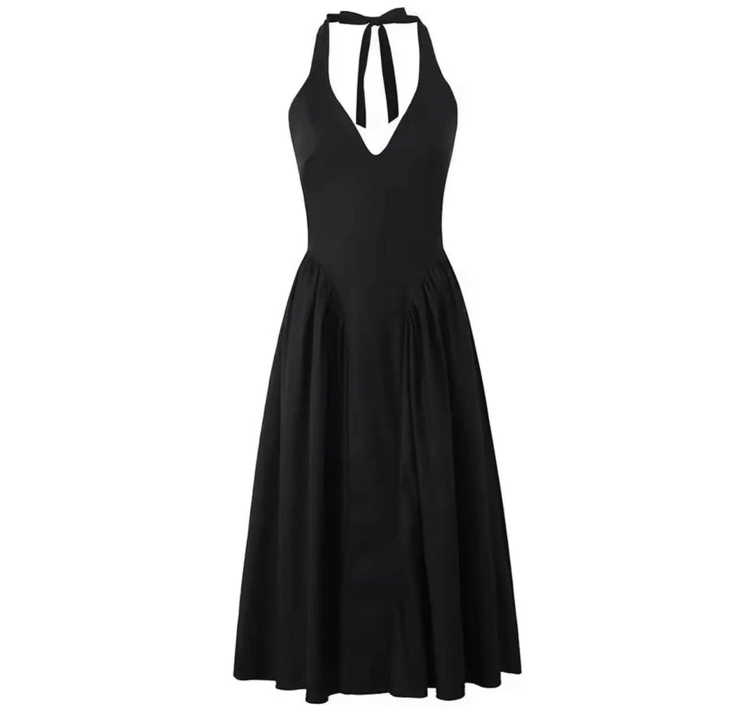 Evelyn Dress – Eleganz trifft Leichtigkeit.