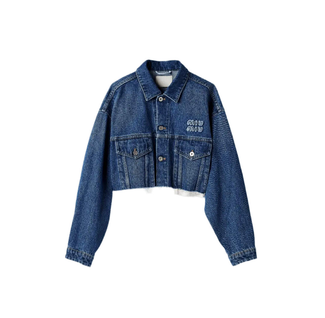 Cropped Denimjacke mit Logo-Stickerei – Trendige Damen Jeansjacke im Vintage-Look.