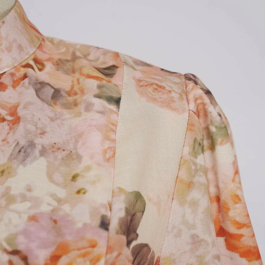 Elegantes Maxikleid mit floralem Print und Puffärmeln – Miraée Sommerkleid mit Gürtel.
