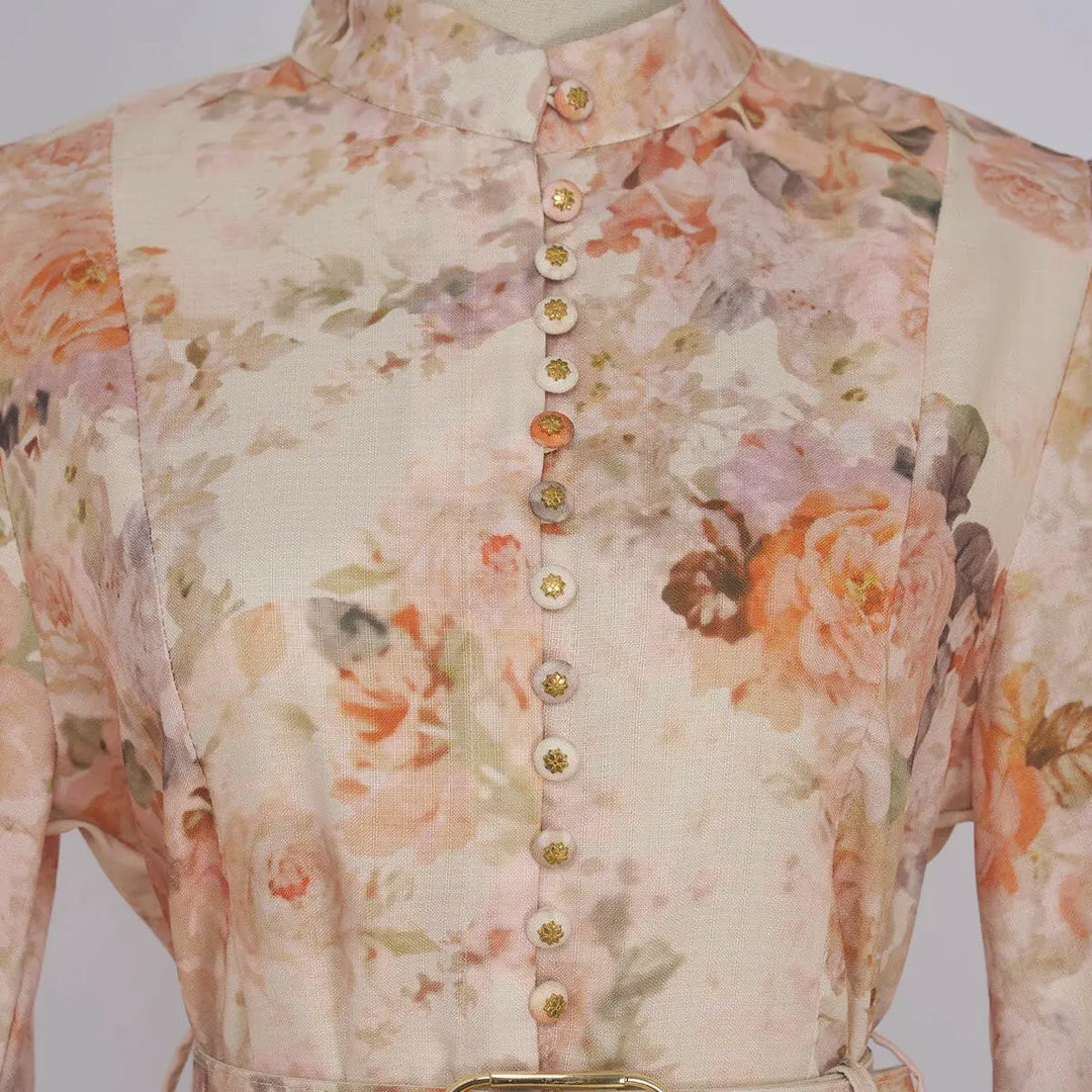 Elegantes Maxikleid mit floralem Print und Puffärmeln – Miraée Sommerkleid mit Gürtel.