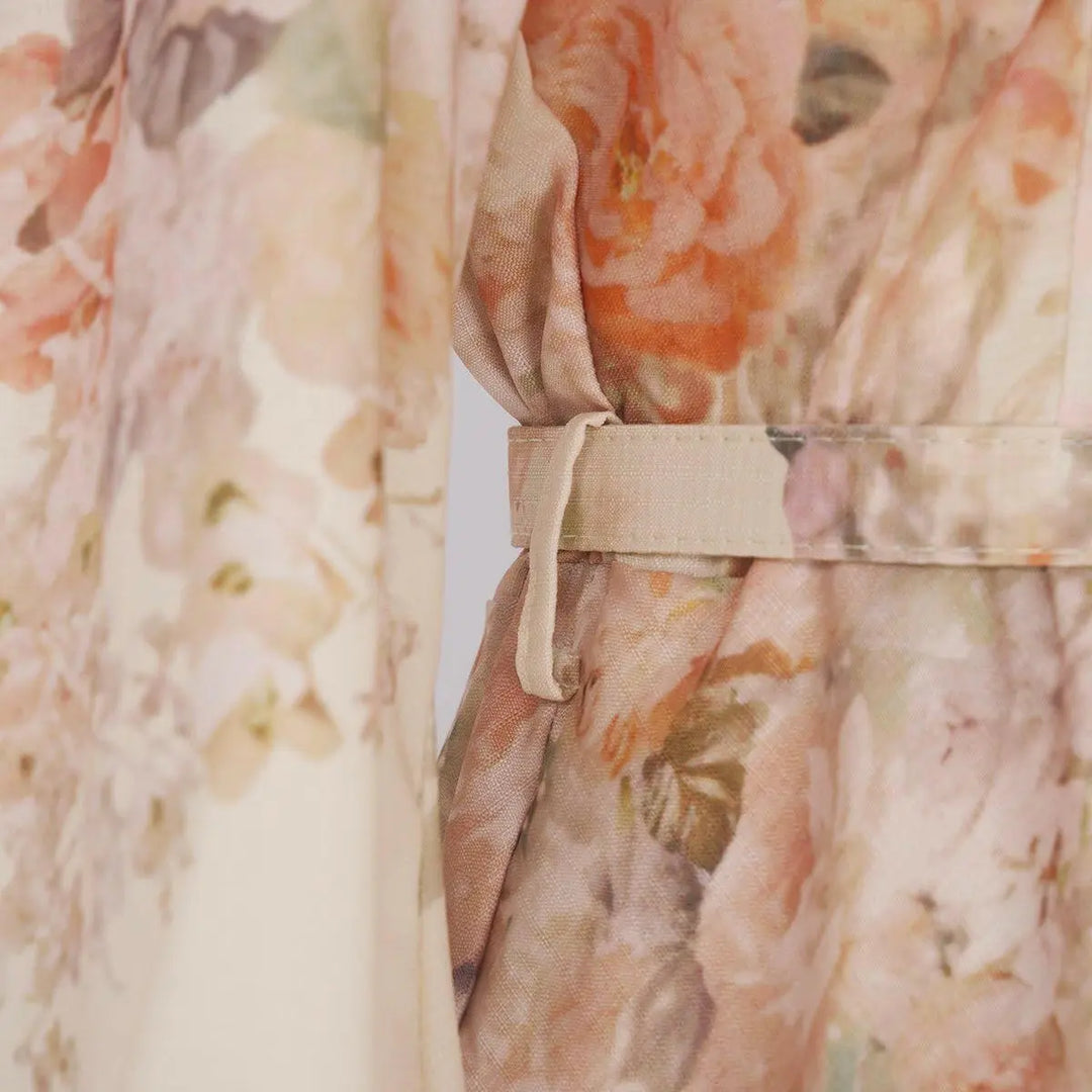 Elegantes Maxikleid mit floralem Print und Puffärmeln – Miraée Sommerkleid mit Gürtel.
