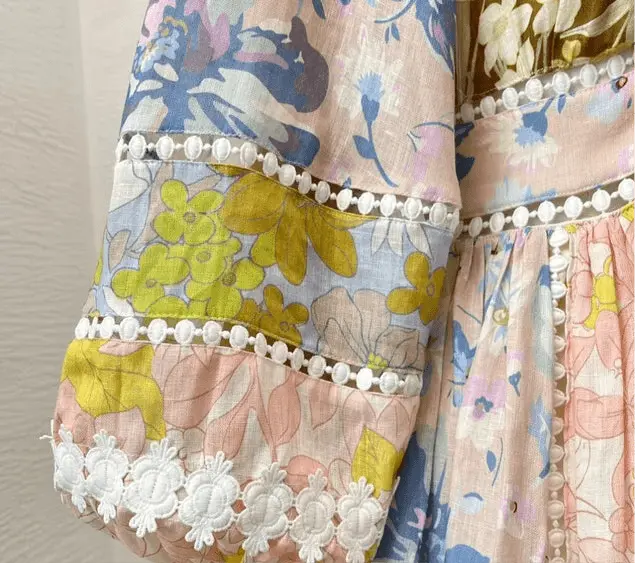 Kleid.
