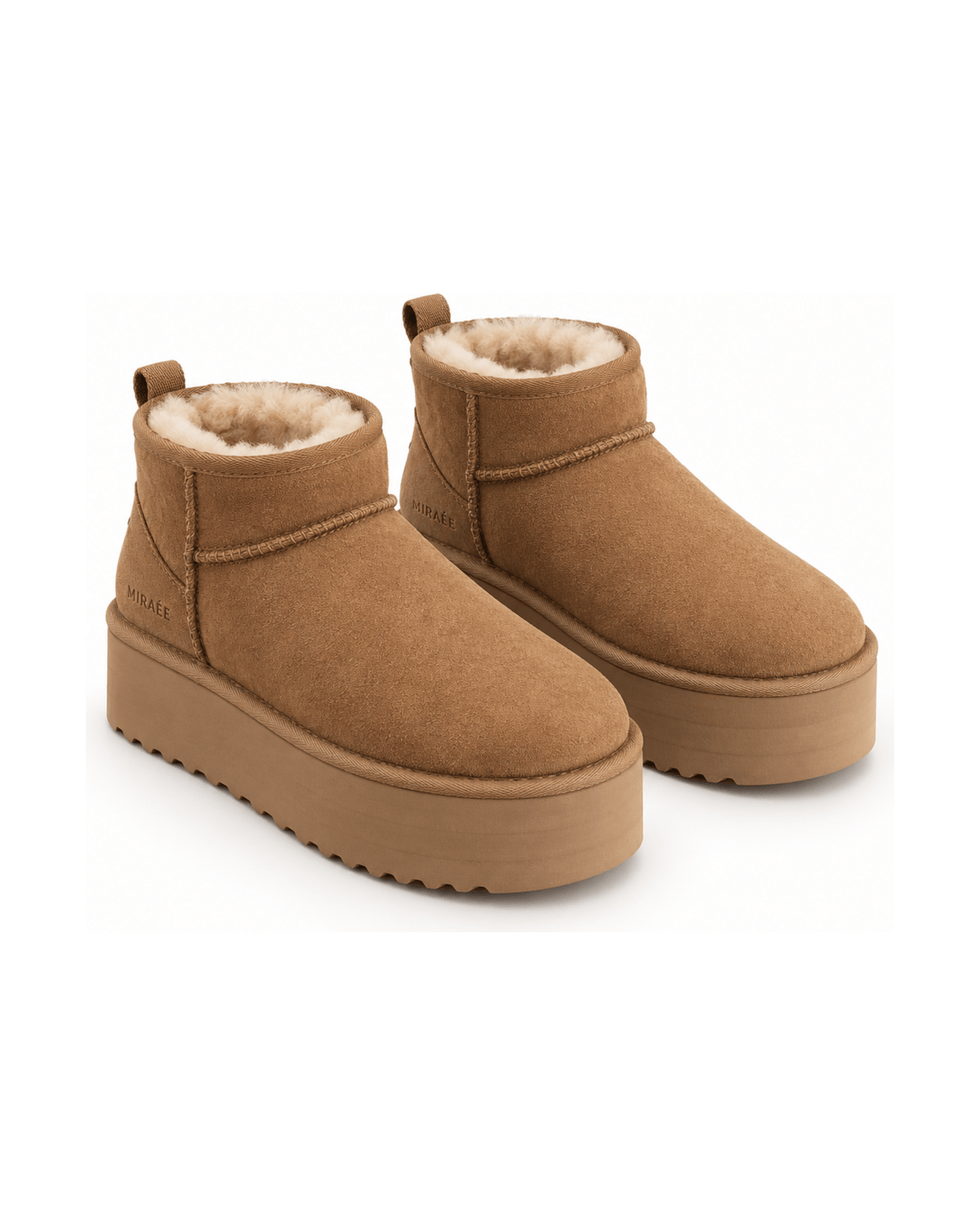 MIRAEE-UNIFORM-2026 | NOÉMIE – Plateau-Winterboots in Veloursoptik – Camelbraun – freigestellte Produktansicht auf weißem Hintergrund