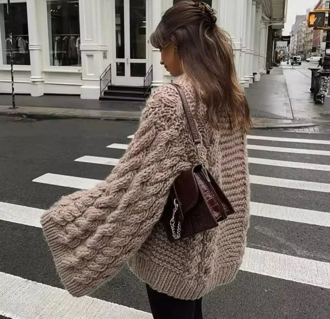 Oversize women's knitted sweater – chunky knit with cable pattern & wide sleeves - Miraee Paris