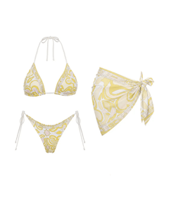 MIRAEE-UNIFORM-2026 | RIVIERA – Printed Tanga Bikini-Set mit Muster – Set 4 – freigestellte Produktansicht auf weißem Hintergrund