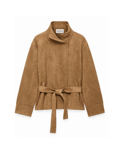 MIRAEE-UNIFORM-2026 | VALÉRIE – Eleganter Mantel in Veloursoptik mit Gürtel – Khaki – freigestellte Produktansicht auf weißem Hintergrund